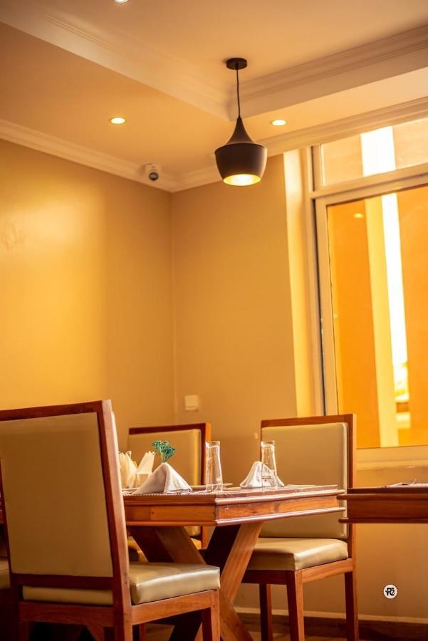 Spring Hills Hotel - Dodoma Extérieur photo